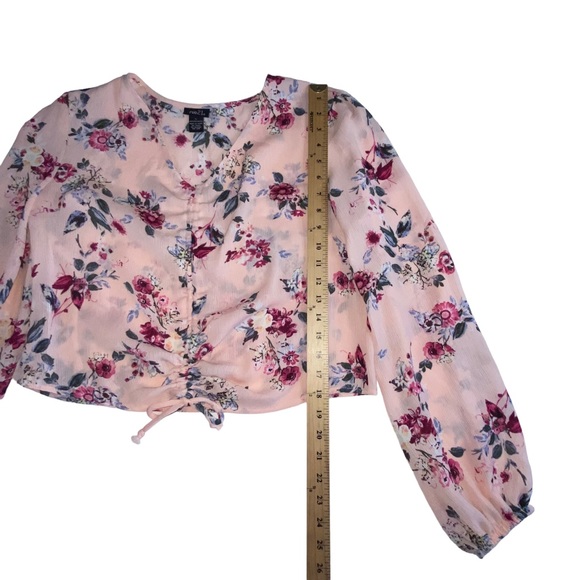 Rue21 Pink Floral Front Tie Ruched Crop Cropped Top - Women’s Large - Picture 3 of 10